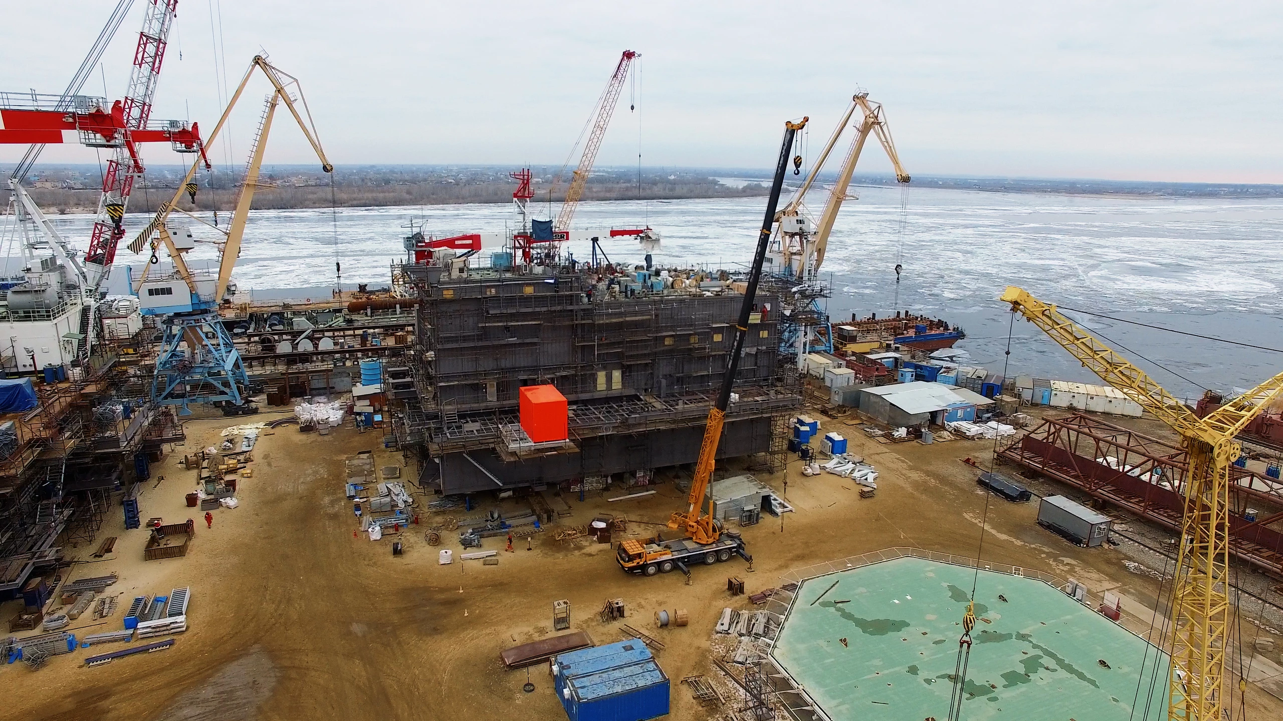 06-pjm-topside-construction-2