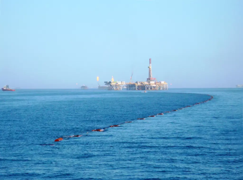 Construction of Two Subsea Pipelines at LAM and ZHDANOV Fields